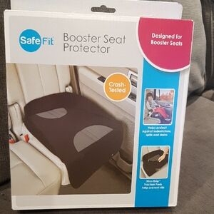 NIB SafeFit Black Booster Seat Protector